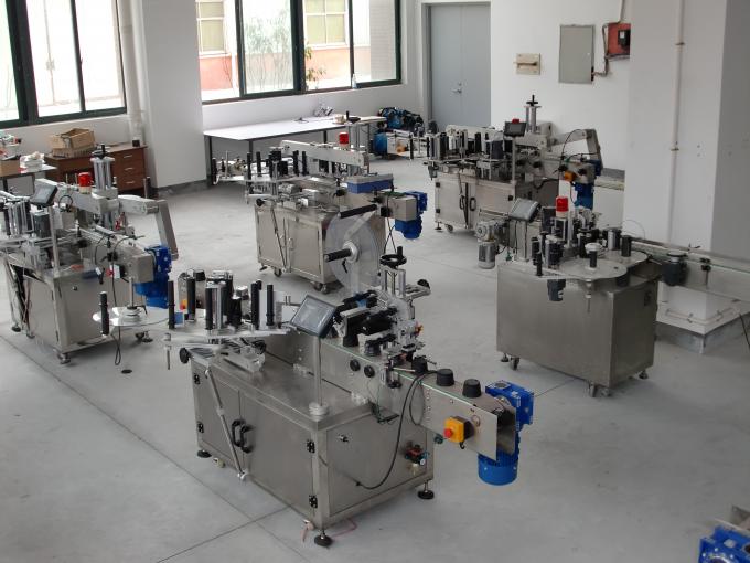 Firkantet flaske dobbelt side vandret mærkning maskine regelmæssig eller uregelmæssig beholder