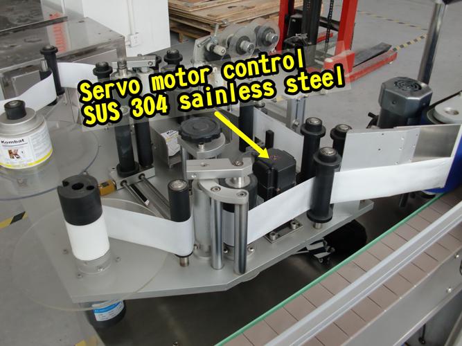 Intelligent kontrol Double Side Bottle Labeler Machine med opsamlingsoverflade