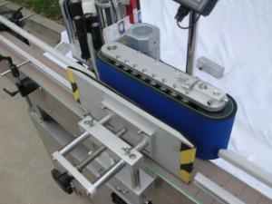 Automatisk rund flaskemærkningsmaskine til ikke-tør lim, trækasse / eksportemballeringsmærkningsmaskine til CE