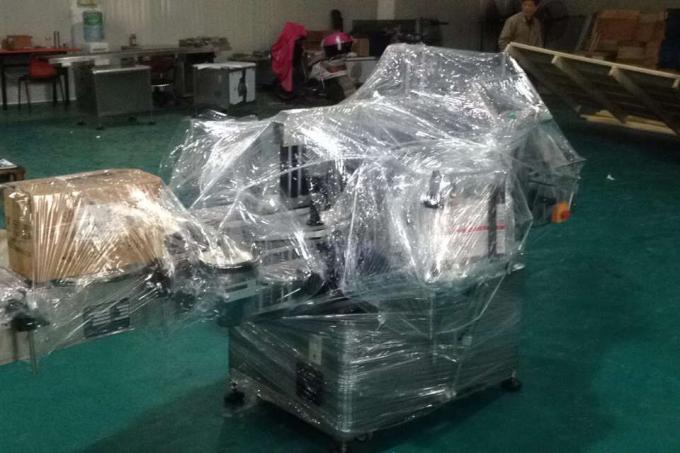 Aluminiumslegering Opp Hætteglas mærkning maskine til rund flaske, industriel mærkning maskine