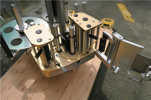 Højhastigheds roterende mærkatmaskine med rotationsfunktion