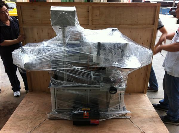 45 m / min Speed Sticker Label Applicator til Sqaure / runde / flade vandflasker