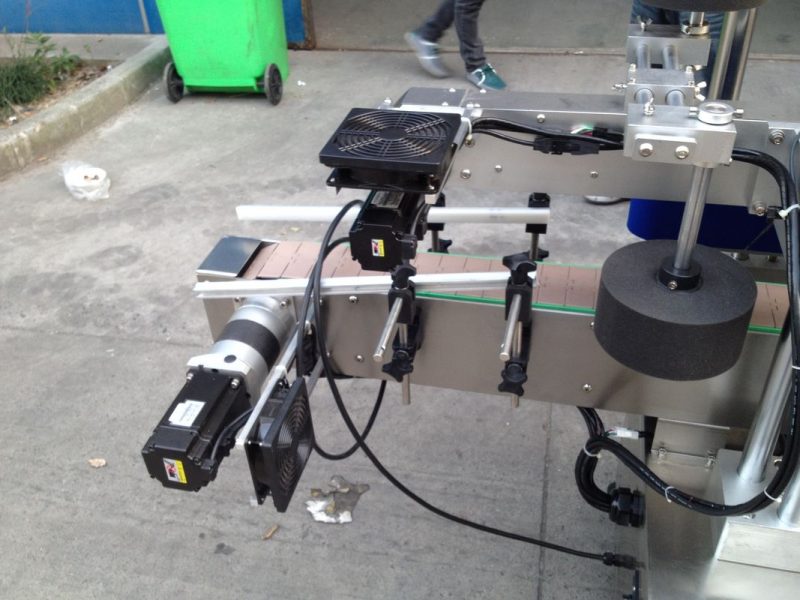 Kina Kold / våd smeltelimetapplikator maskine til rund flaske 50HZ 380V strømforsyning leverandør