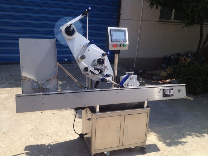 Kina Tilpasset automatisk hætteglas mærkning maskine til lille penicillin flaske etiket mærkat leverandør